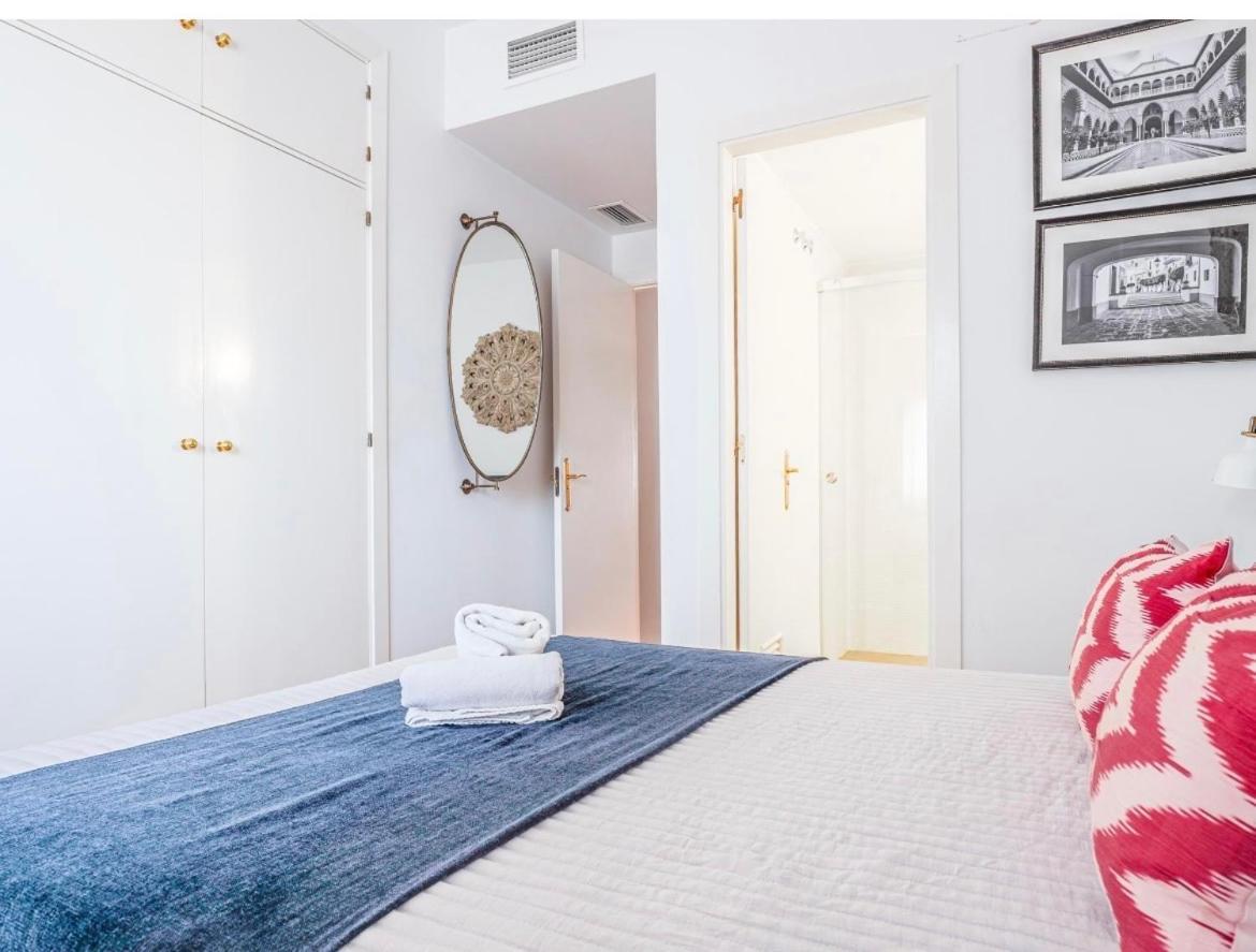 Exclusivo Duplex Con Terraza En Sevilla Экстерьер фото